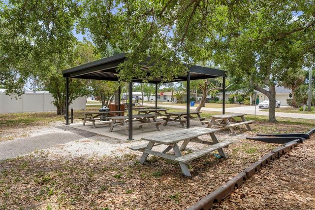 1214 POPLAR AVENUE, Venice, FL 34285