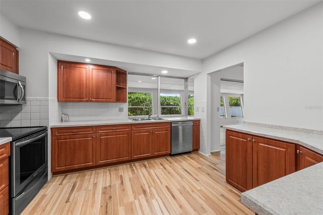 1214 POPLAR AVENUE, Venice, FL 34285