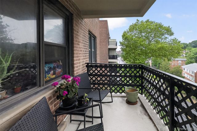 640 Pelham Road 5G, New Rochelle, NY 10805