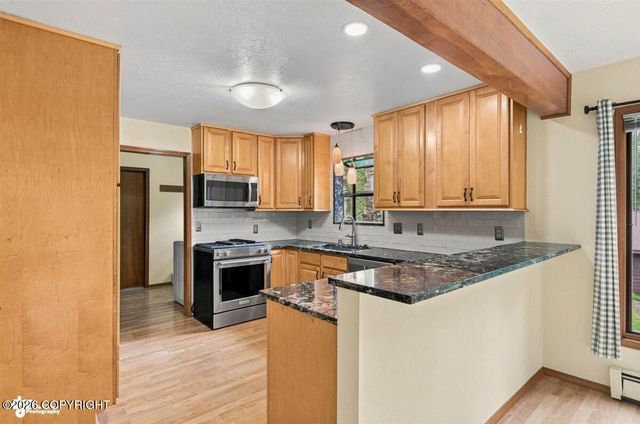21430 Snowflower Loop, Chugiak, AK 99567