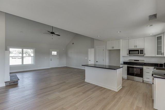 80 Creek Stone Drive, Hartwell, GA 30643