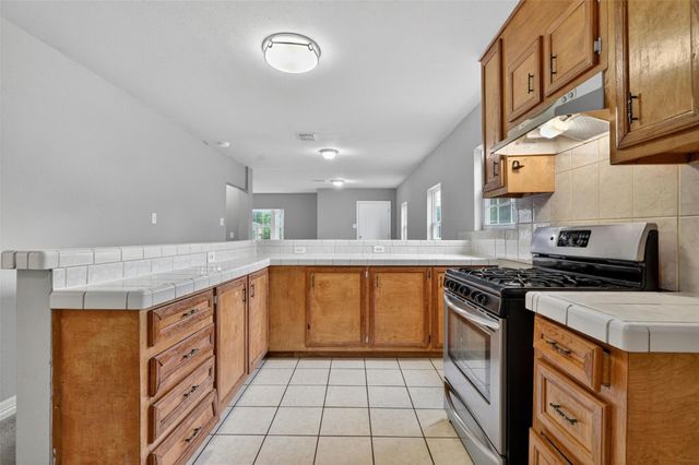 1315 E 33rd Street, Houston, TX 77022