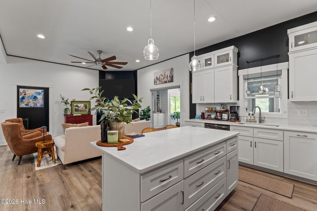 1659 E Indiana Avenue, Southern Pines, NC 28387