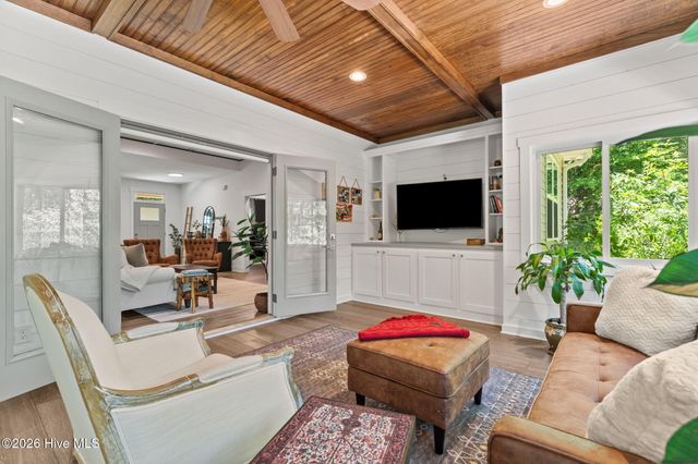 1659 E Indiana Avenue, Southern Pines, NC 28387