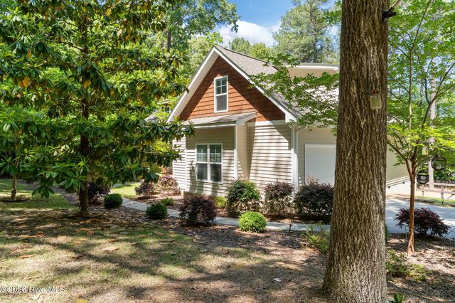 1659 E Indiana Avenue, Southern Pines, NC 28387