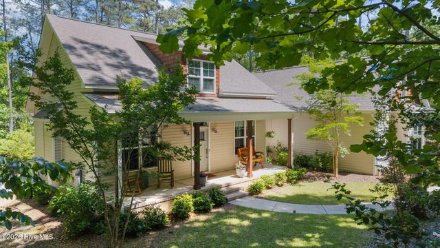 1659 E Indiana Avenue, Southern Pines, NC 28387