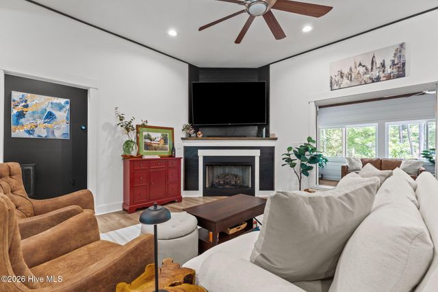 1659 E Indiana Avenue, Southern Pines, NC 28387