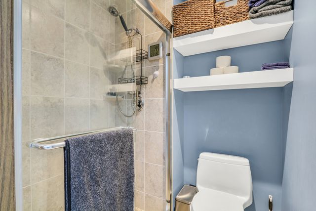 705 COLBY Court, Gurnee, IL 60031