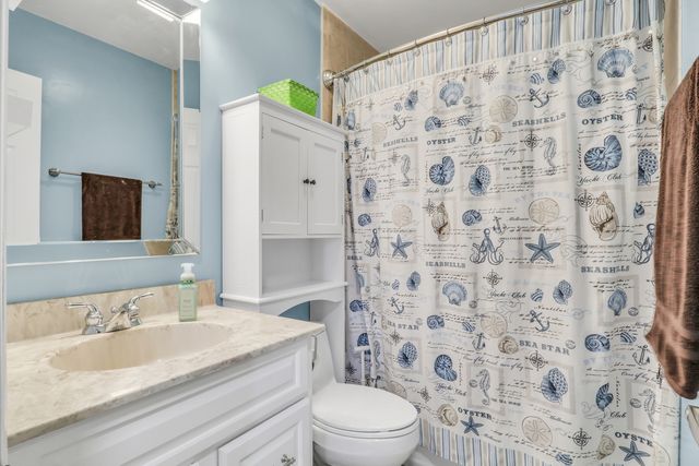 705 COLBY Court, Gurnee, IL 60031