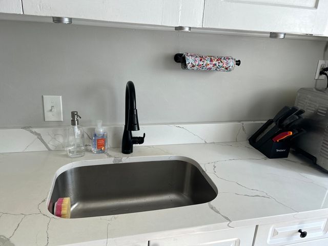 18 Ropes St 2R, Salem, MA 01970
