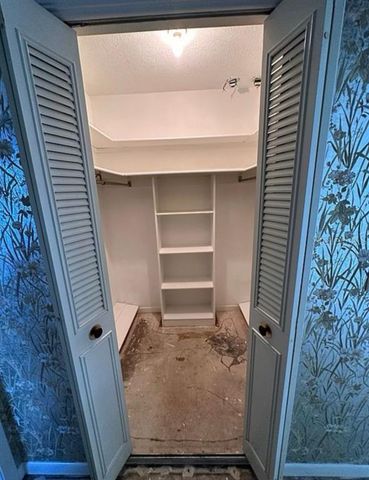 4422 MEADOWOOD STREET, Orlando, FL 32812