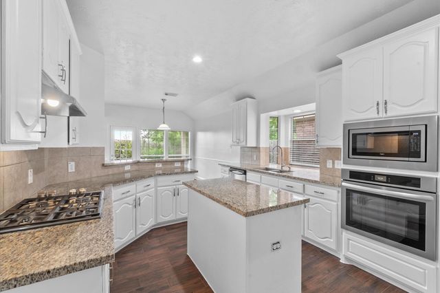 5627 Carta Valley Lane, Richmond, TX 77469