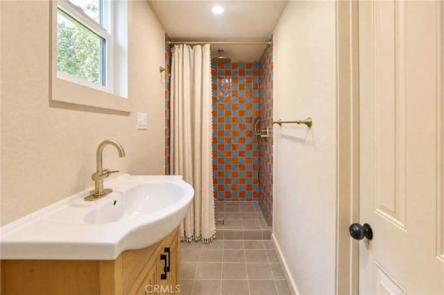 524 Solano, Los Angeles, CA 90012