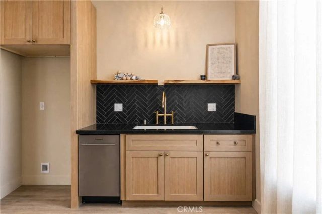 524 Solano, Los Angeles, CA 90012