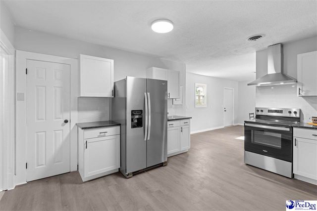 318 14th St, Hartsville, SC 29550