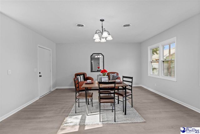 318 14th St, Hartsville, SC 29550