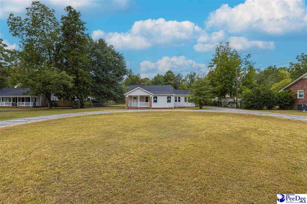 318 14th St, Hartsville, SC 29550