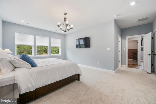 12 BALDWIN CT, Medford, NJ 08055