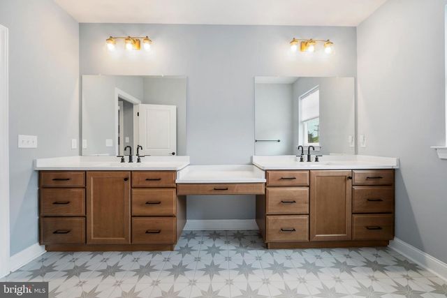 12 BALDWIN CT, Medford, NJ 08055