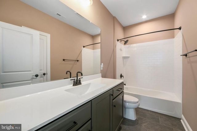 12 BALDWIN CT, Medford, NJ 08055