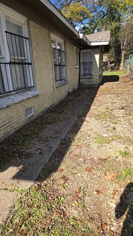 2503 Wilkinson Avenue, Fort Worth, TX 76103