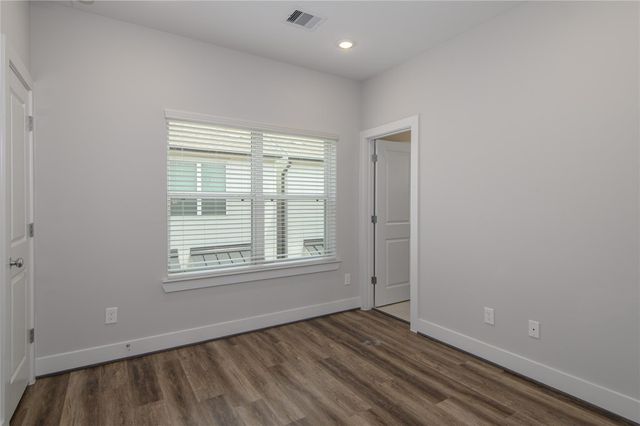 1274 N Post Oak Road B, Houston, TX 77055