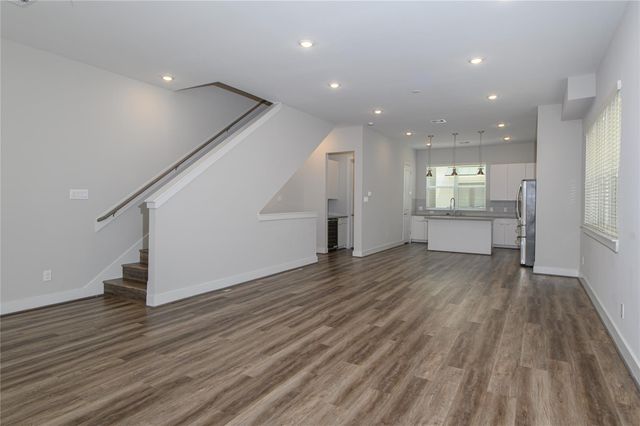 1274 N Post Oak Road B, Houston, TX 77055