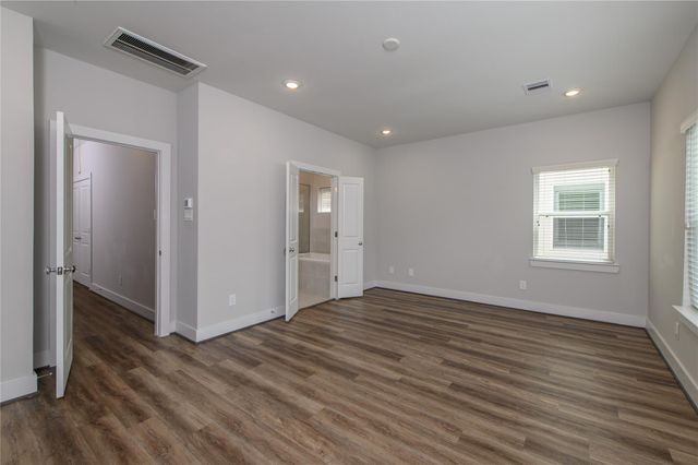 1274 N Post Oak Road B, Houston, TX 77055