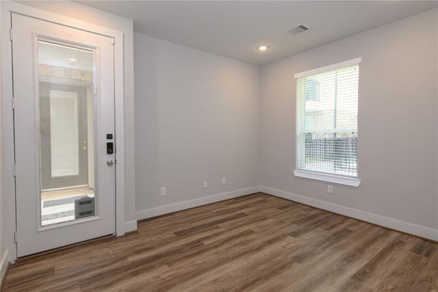 1274 N Post Oak Road B, Houston, TX 77055