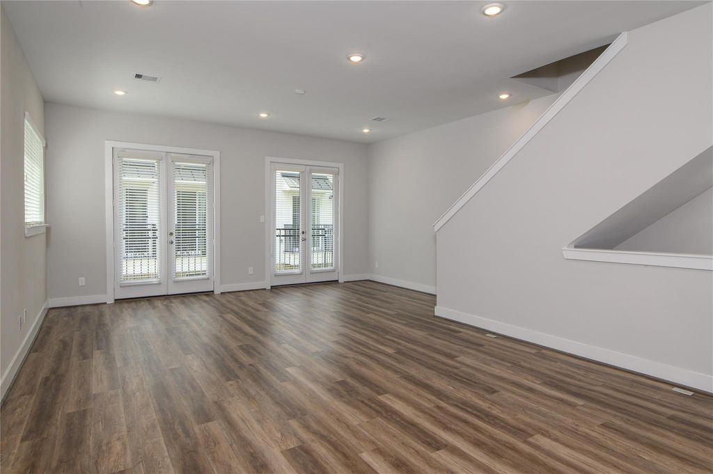 1274 N Post Oak Road B, Houston, TX 77055