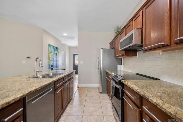 6 Tombstone Court, Little Rock, AR 72209