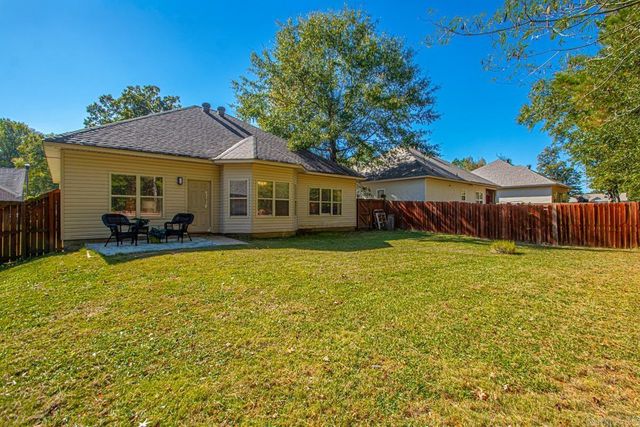 6 Tombstone Court, Little Rock, AR 72209