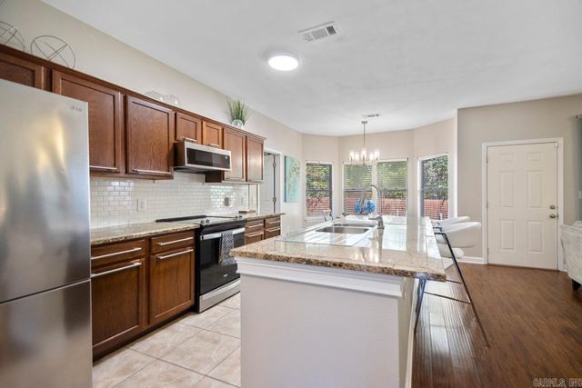 6 Tombstone Court, Little Rock, AR 72209