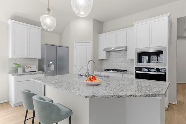 235 Navasota Narrows Way, Conroe, TX 77304