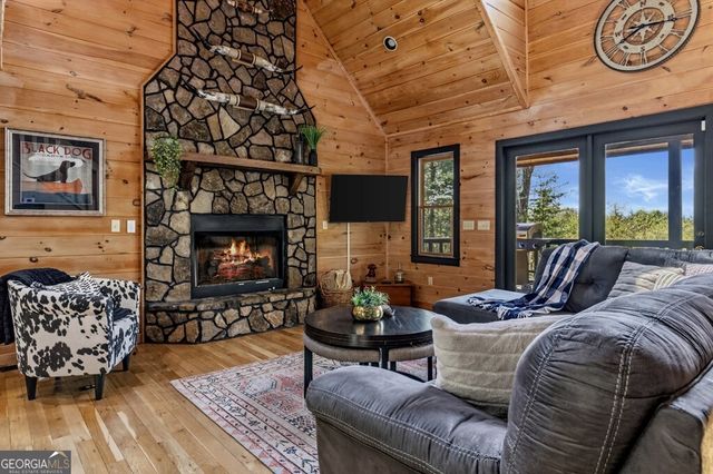 327 Dancing Trees Trail, Morganton, GA 30560