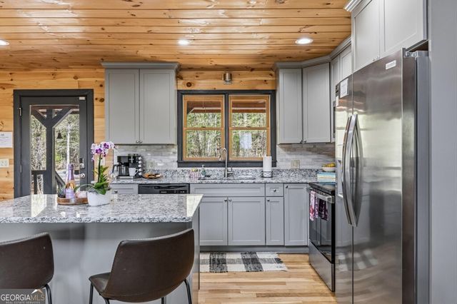 327 Dancing Trees Trail, Morganton, GA 30560