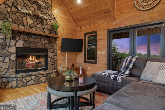 327 Dancing Trees Trail, Morganton, GA 30560