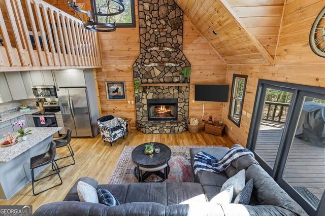 327 Dancing Trees Trail, Morganton, GA 30560