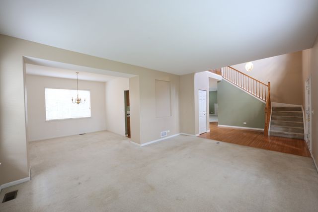 34156 N RED TOP Lane, Round Lake, IL 60073