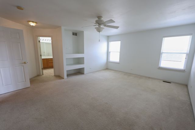 34156 N RED TOP Lane, Round Lake, IL 60073