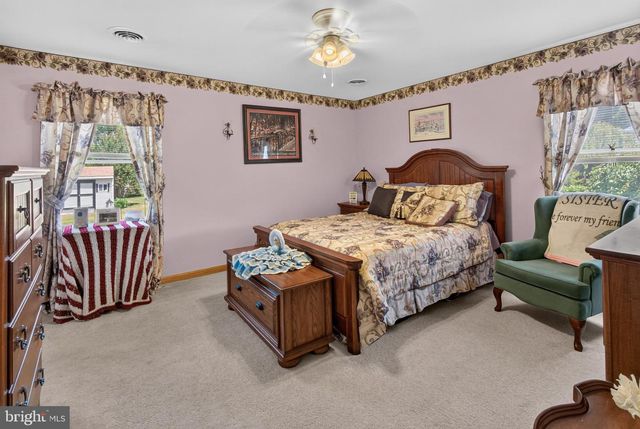 614 FIELDCREST DR, Dover, DE 19904