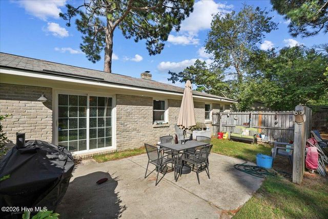 716 Shortridge Road, Fayetteville, NC 28303