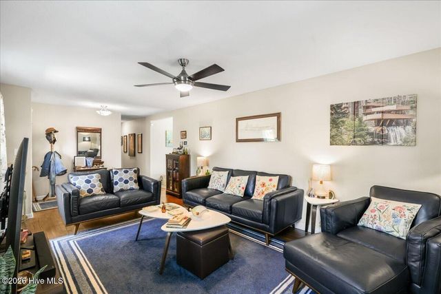 716 Shortridge Road, Fayetteville, NC 28303