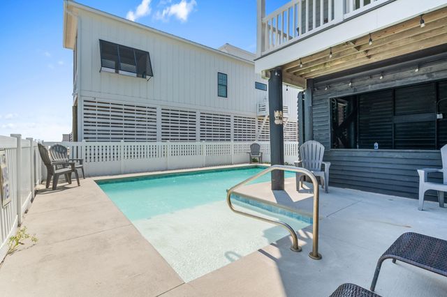 2045 S Waccamaw Dr., Garden City Beach, SC 29576