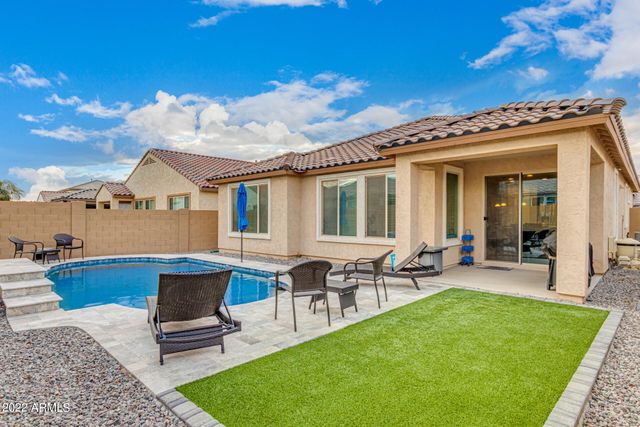 943 W DANISH RED Trail, San Tan Valley, AZ 85143