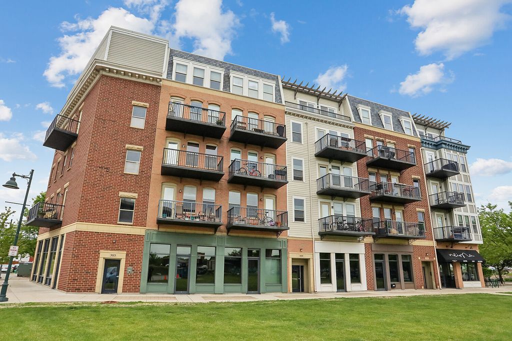 303 Front Street 1401, Lemont, IL 60439