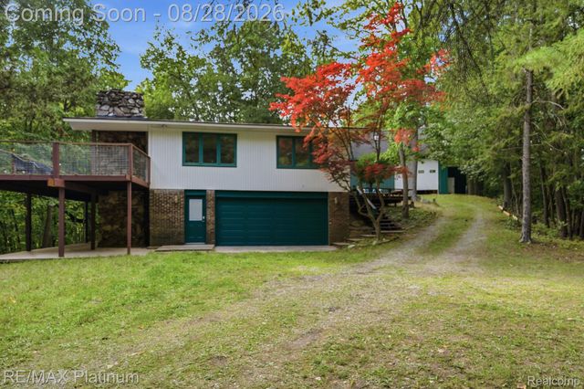2420 Shagbark, Milford Charter Township, MI 48380