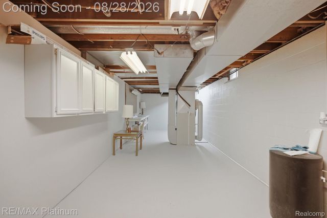 2420 Shagbark, Milford Charter Township, MI 48380