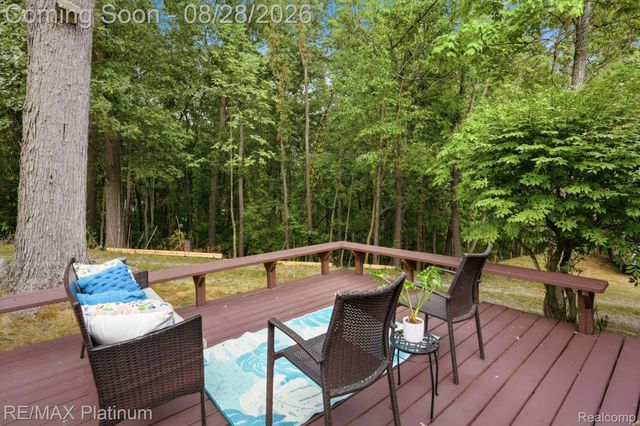 2420 Shagbark, Milford Charter Township, MI 48380