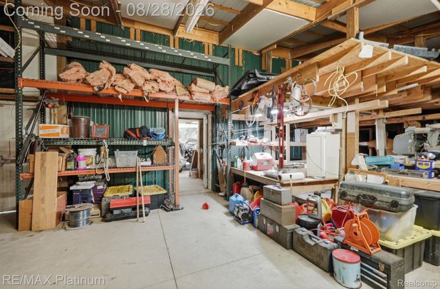 2420 Shagbark, Milford Charter Township, MI 48380